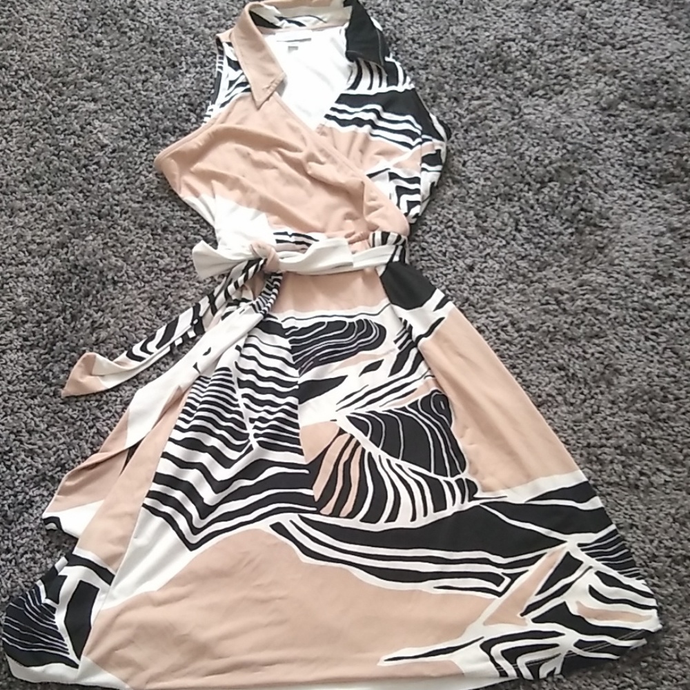 Wrap Dress, Dressbarn women's dress, size m - Picture 1 of 3